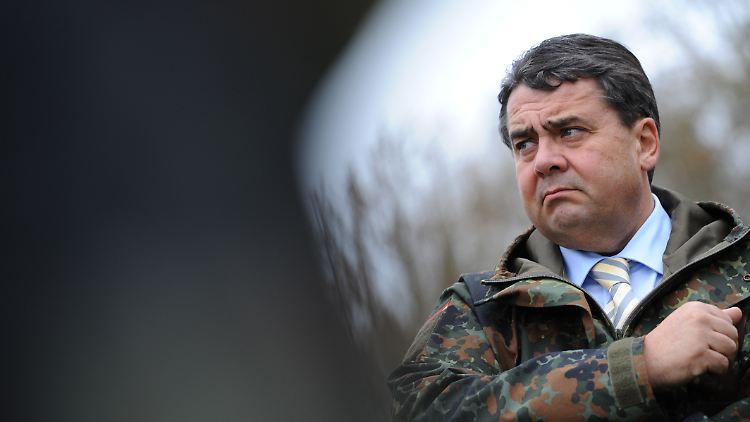 Nein zum neuen Kalten Krieg: SPD-Chef Gabriel findet Manöver an Russlands Grenze kontraproduktiv. 