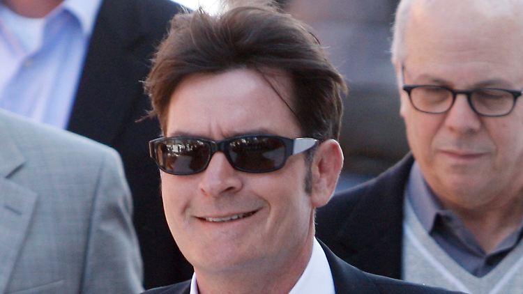 Wird immer mehr zur Skandalnudel: Charlie Sheen (Archivbild).