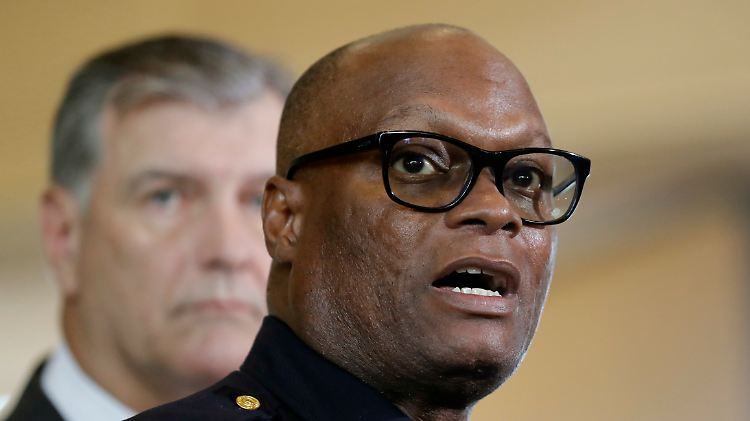 Dallas' Polizeichef appelliert an die Bevölkerung: "Diese Entzweiung zwischen Polizisten und Bürgern - sie muss aufhören."