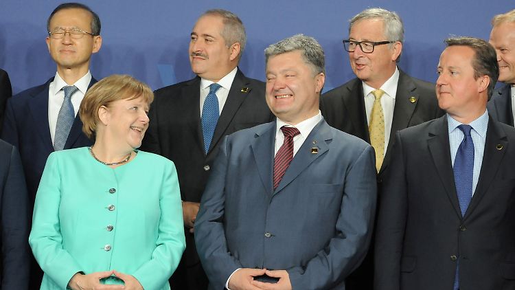 Die Nato will sich von Russlands Vorgehen in der Ukraine nicht einschüchtern lassen, und setzt darauf, im Osten ihre Stärke zu demonstrieren. 