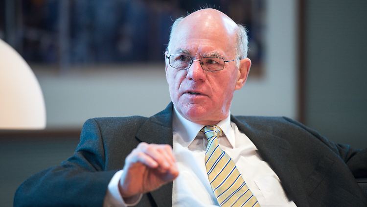 Bundestagspräsident Lammert spricht sich gegen Volksentscheide auf Bundesebene aus.