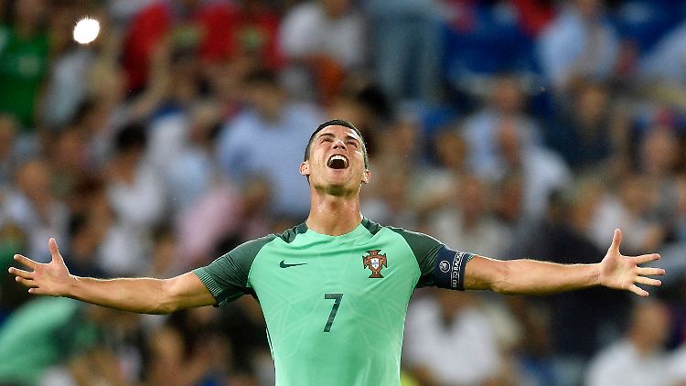 Cristiano Ronaldo war schon 2004 im verlorenen EM-Endspiel dabei. Diesmal will er siegen.