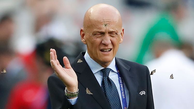 Auch vor Uefa-Schiedsrichterboss Pierluigi Collina machten die Falter nicht halt.