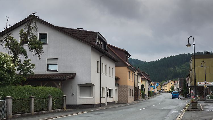 In dem kleinen Ort Wallenfels will niemand etwas bemerkt haben.