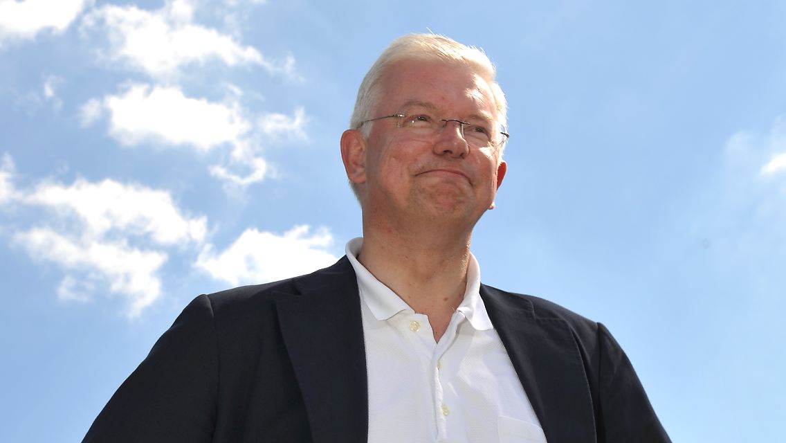 Roland Koch.jpg