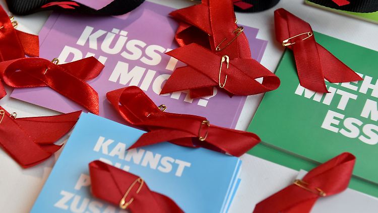 Aufwändige Präventionskampagnen haben den HI-Virus im Westen zurückgedrängt.