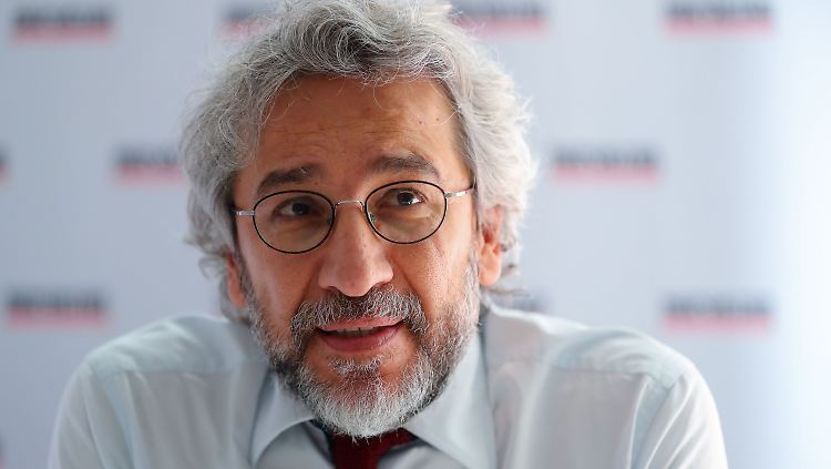 Can Dündar.
