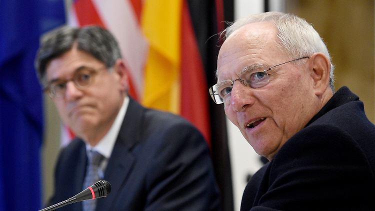 Wolfgang Schäuble und Jacob Lew nach ihrem Treffen in Berlin.