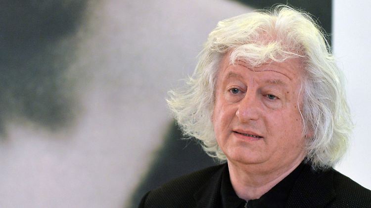 Peter Esterhazy