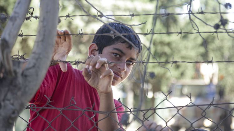 In der Türkei sitzen Tausende Flüchtlinge fest.