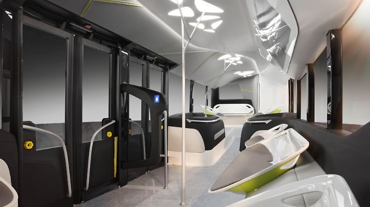 Das Innenleben des "Stadtbusses der Zukunft" ist wie ein "Park" mit Bänken angelegt.