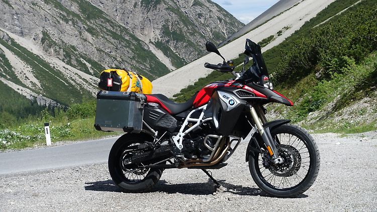 Mit 12.300 Euro Einstiegspreis gehört die BMW F 800 GS nicht zu den preiswertesten Reiseenduros auf dem Markt.