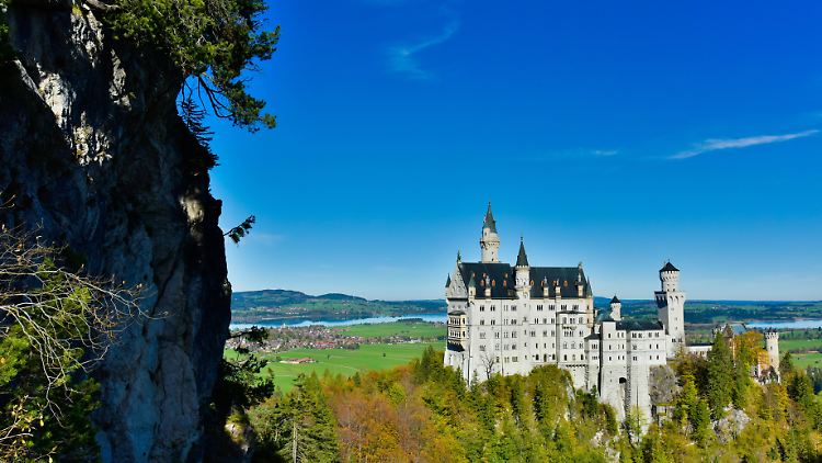 Schloss Neuschwanstein: unwirklich wie eine Opernkulisse.