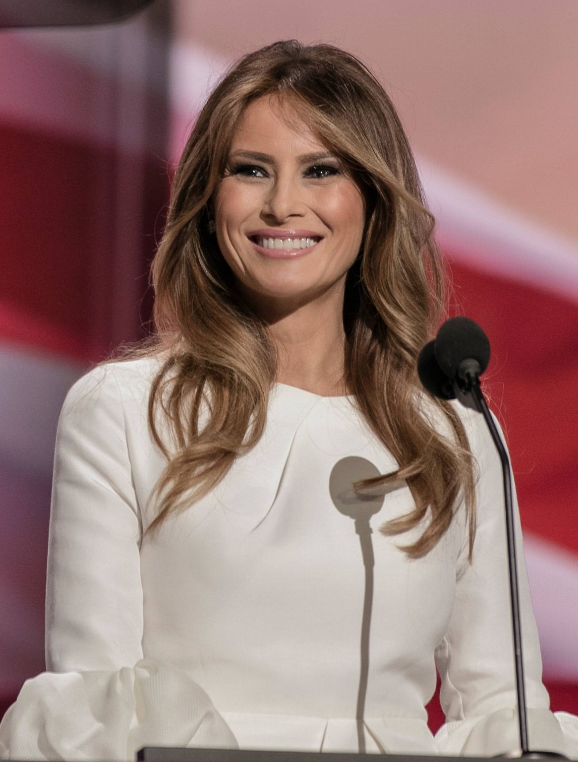 Vom Zeitungscover ins Weiße Haus: Melania Trump - the new FLOTUS - n-tv.de
