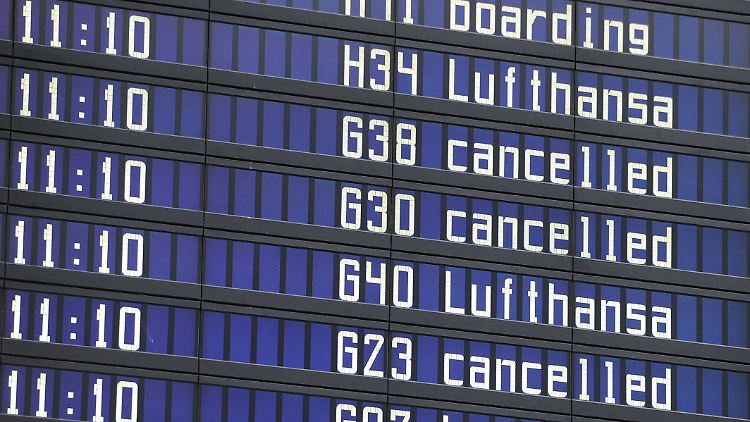 Laut EU-Fluggastrechte-Verordnung haben Reisende dann einen Anspruch auf Entschädigungen, wenn die Airline für Verspätungen, Umbuchungen und Flugausfälle verantwortlich ist.