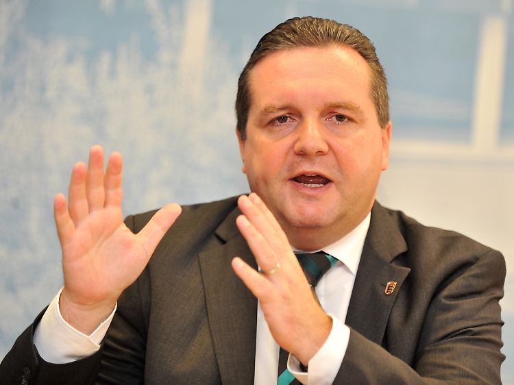 Angesichts der Stimmung im "Ländle" kann Mappus eine Koalition mit den Grünen nach den Wahlen im März nicht ausschließen.