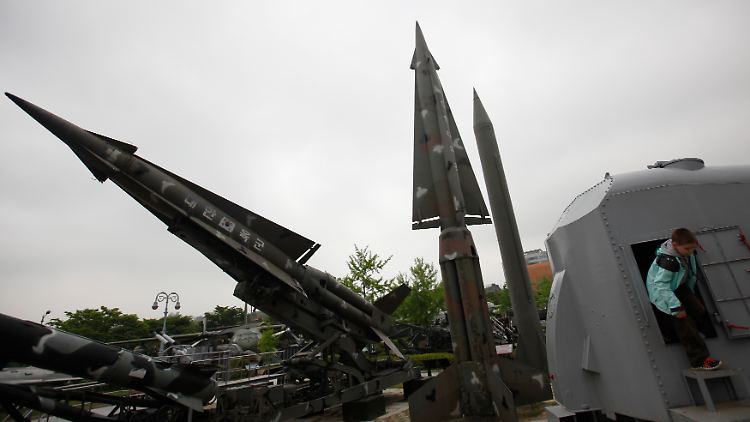 Nordkorea feuert erst Raketen, dann legt Pjöngjang verbal nach.