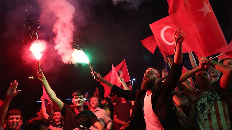 Eine Ausgangssperre soll es in der Türkei aber nicht geben.
