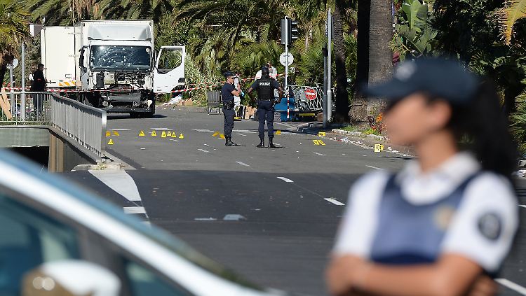 Der LKW des Attentäters mit dem er in die Menschenmenge raste.