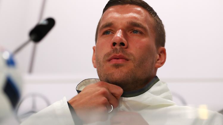 Lukas Podolski hat schon vor dem Putschversuch über einen Wechsel nachgedacht.