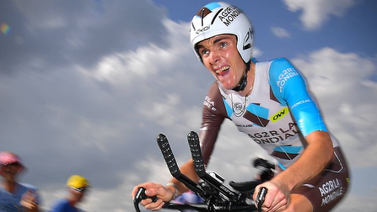 Bardet sichert sich den Etappensieg auf dem Schlussanstieg.