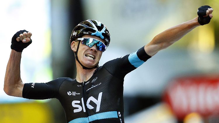 Sieg nach starker Abfahrt: Chris Froome gewinnt die 8. Etappe und das Gelbe Trikot.