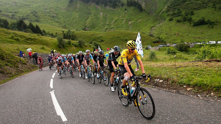 Das Gelbe Trikot wird Christopher Froome morgen auch auf dem Champs Élysées tragen - zum bereits dritten Mal.