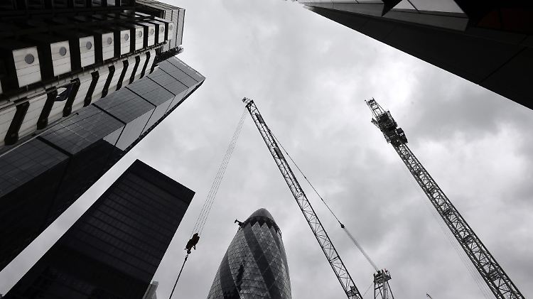 Die Stimmung in der britischen Wirtschaft ist zuletzt auf dem niedrigsten Stand seit April 2009 gesunken.