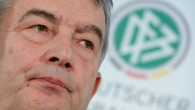 Auszeit seiner Amtszeit: Wolfgang Niersbach wird für ein Jahr gesperrt.