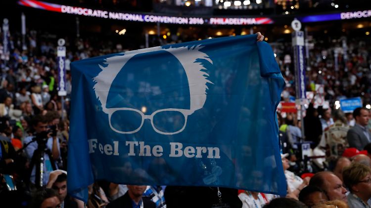 Auch auf dem Parteitag zeigen viele Demokraten ihre Vorliebe für Sanders.