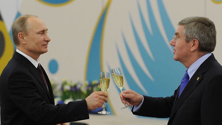 Wladimir Putin pflegt nicht nur zu IOC-Boss Thomas Bach ein sehr inniges Verhältnis