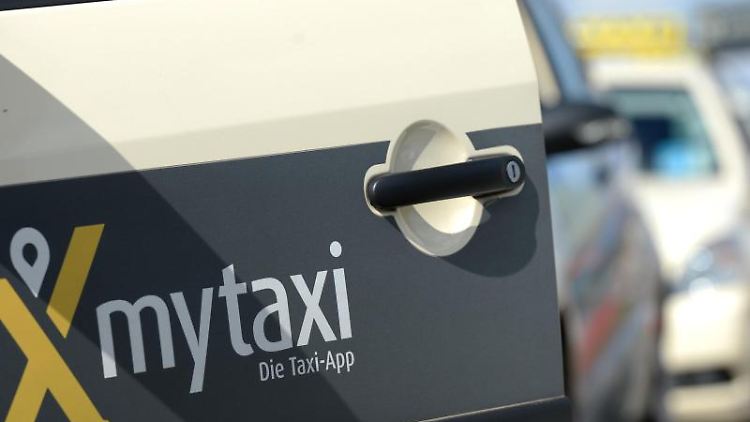 Mit dem Londoner Taxi-App-Anbieter Hailo wappne man sich auch gegen den wachsenden Wettbewerb unter den Fahrdiensten in Europa, sagt ein Mytaxi-Sprecher.