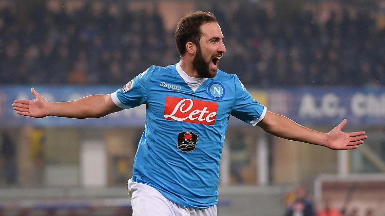 36 Tore in der vergangenen Saison der Serie A - mit dieser Ansage wechselt Higuaín zu seinem neuen Verein.