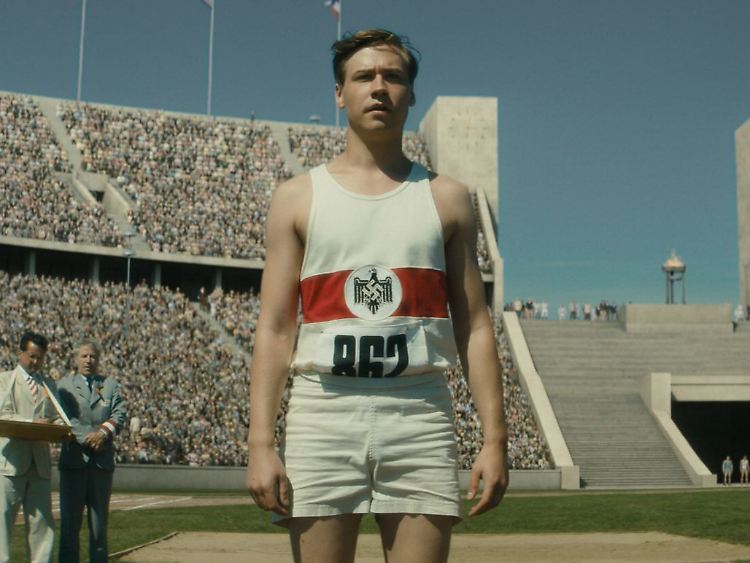 David Kross verkörpert in "Zeit für Legenden" den deutschen Weitspringer Luz Long.