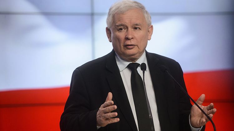 "Das ist nichts als ein fröhliches Schaffen zum Vergnügen der EU-Kommission und ihrer Beamten", sagt Jaroslaw Kaczynski über das Ultimatum der EU.