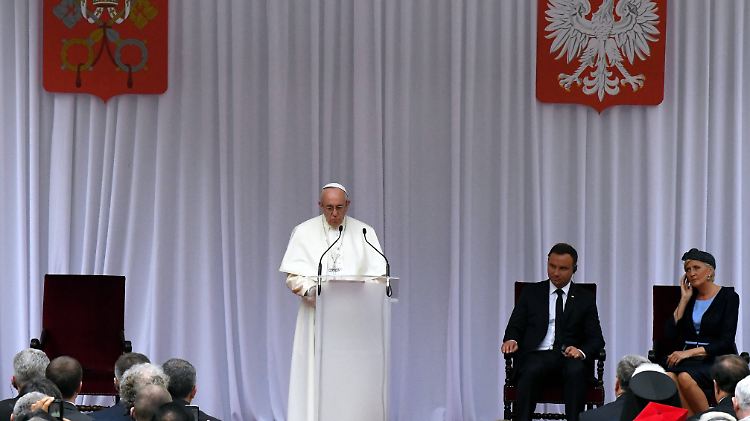 "Es gab einen Krieg in 1914, einen von 1939 bis '45 und nun diesen", sagte Papst Franziskus kurz vor Beginn des Weltjugendtages in Polen.