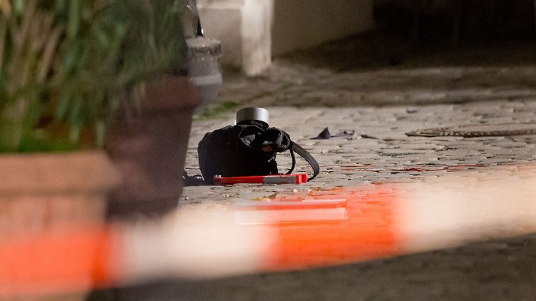 Noch kurz vor der Tat soll der Attentäter von Ansbach von einem Hintermann Anweisungen bekommen haben. 