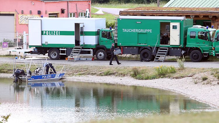 Schwimmer hatten am Donnerstag im Baggersee im Ortsteil Thekla die erste Leiche entdeckt.