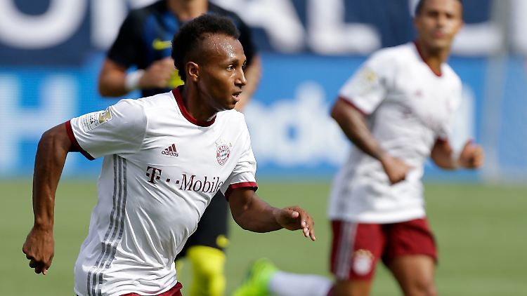 Julian Green geht gleich als dreifacher Torschütze aus dem Spiel.