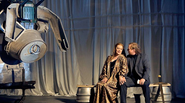 Gefeierte Sänger: Catherine Foster (Brünnhilde), Stefan Vinke (Siegfried).