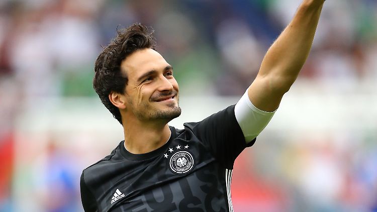 Der FC Bayern hat hohe Erwartungen an seinen Neuzugang Mats Hummels.
