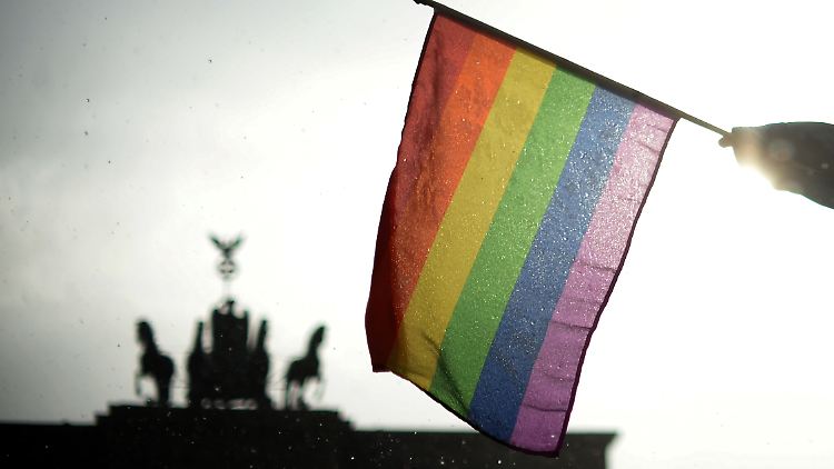 Zur Namensänderung soll in Zukunft nur das Geschlechtsempfinden des Antragsteller ausreichen.