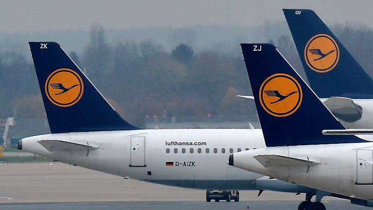 Vergangenes Jahr erzielte die Lufthansa vor Steuern und Zinsen einen Gewinn von 1,8 Milliarden Euro - diese Marke hält der Vorstand nicht mehr für erreichbar.