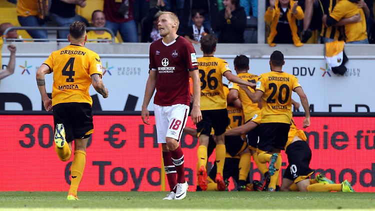 Dynamo Dresden holt einen Punkt zum Auftakt.
