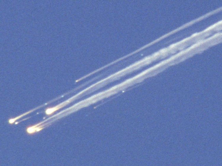 Weltweiter Schock im Jahr 2003: Die Columbia zerfällt beim Wiedereintritt in die Atmosphäre. 2005 wird das Shuttle-Programm mit der "Discovery" wieder aufgenommen.