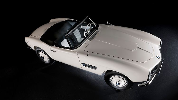Elvis Presley blätterte 26.500 D-Mark für den edlen Sportwagen aus der Feder von Designer Albrecht Graf von Goertz hin - heute ist er unbezahlbar.