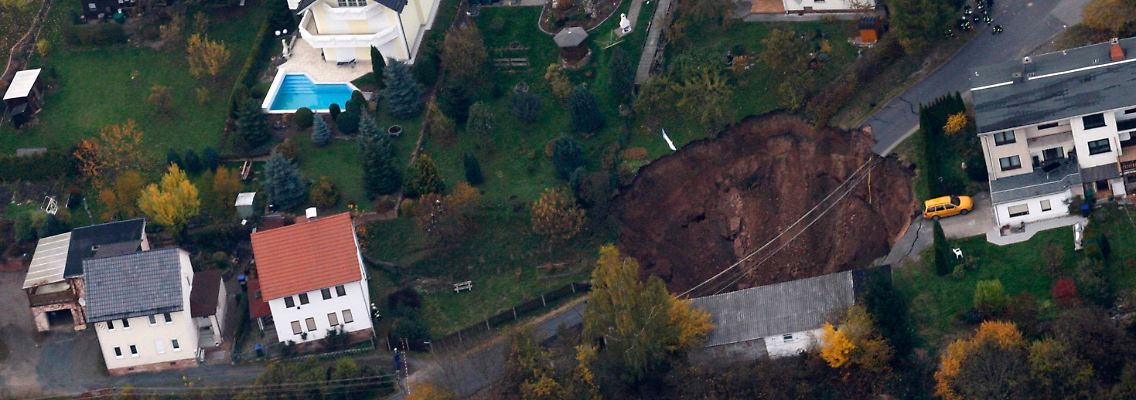 2010-11-01T155445Z_01_AD03_RTRMDNP_3_GERMANY.JPG7522492618587486136.jpg