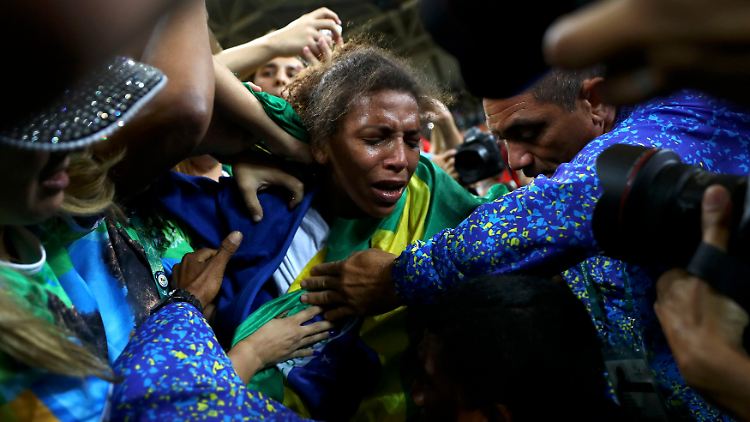 Rafaela Silva hat die erste Goldmedaille für Brasilien gewonnen. Ihr Aufstieg in den Olymp gleicht einem modernen Märchen.