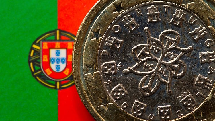 Portugal hatte letztes Jahr ein  Haushaltsdefizit von 4,4 Prozent. Erlaubt sind aber nur 3 Prozent.