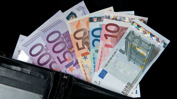 Haben die Deutschen bald mehr Geld in der Tasche?